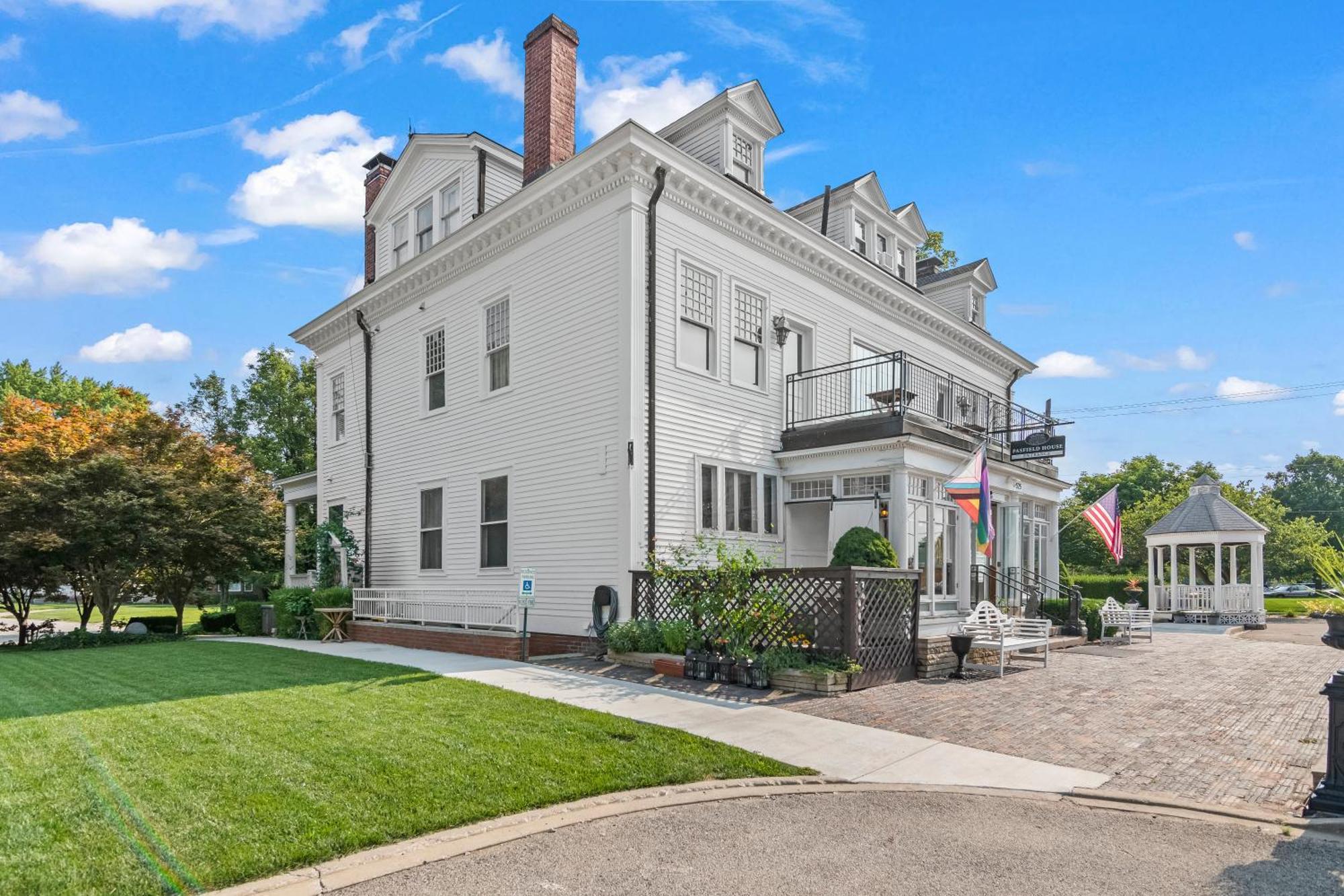 Hotel The Pasfield House à Springfield Extérieur photo